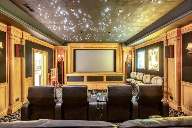 $3,799,900 | 64 Crescent Drive, Glencoe, IL 60022