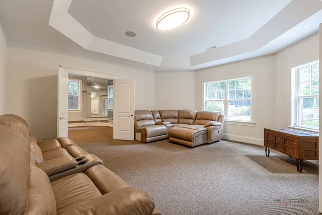 $3,799,900 | 64 Crescent Drive, Glencoe, IL 60022