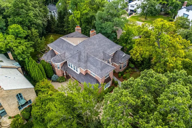 $3,799,900 | 64 Crescent Drive, Glencoe, IL 60022