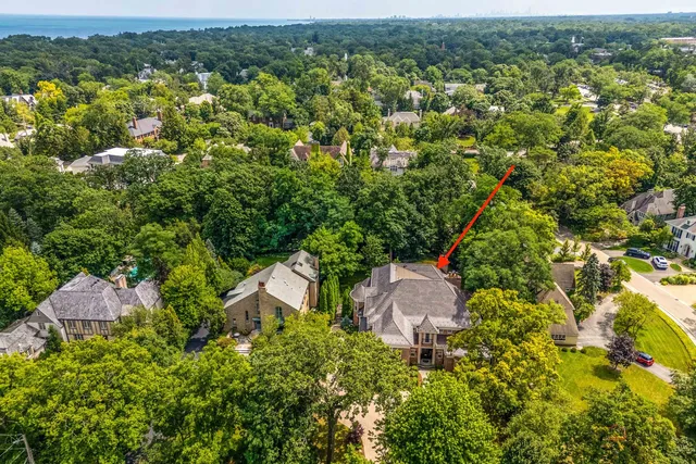 $3,799,900 | 64 Crescent Drive, Glencoe, IL 60022