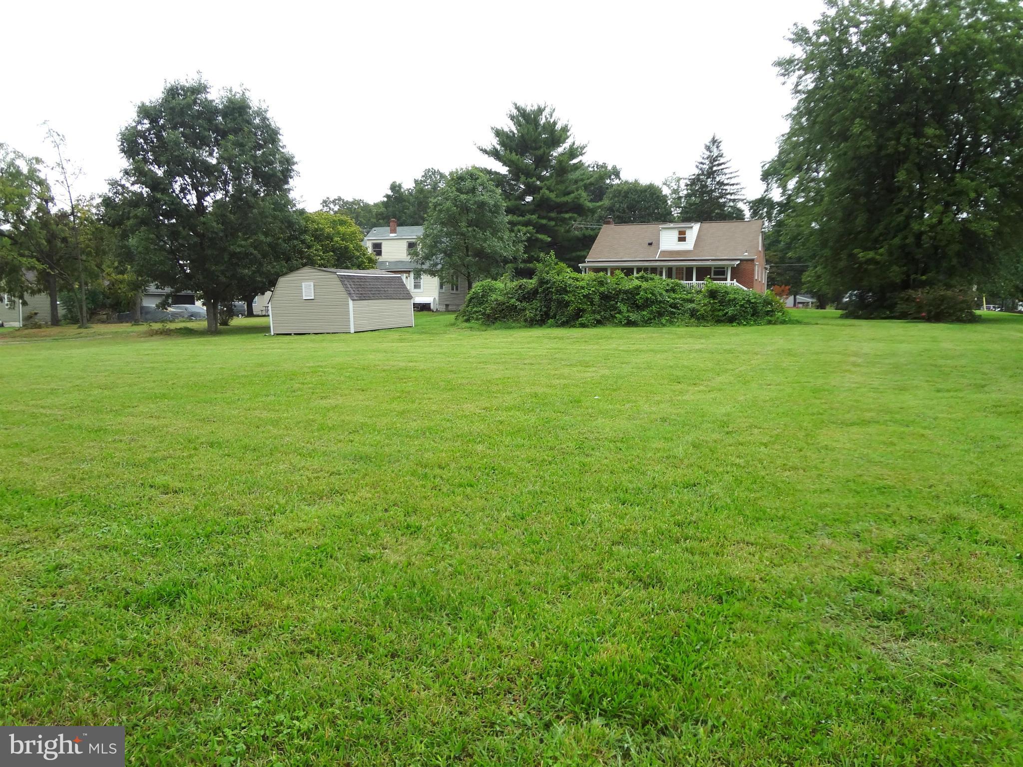 1619 Middleborough Road Baltimore, MD 21221 - Photo 26 of 30 Beautiful Backyard