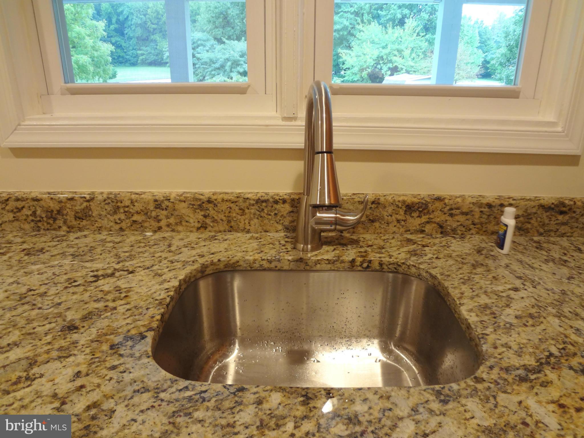 1619 Middleborough Road Baltimore, MD 21221 - Photo 4 of 30 Kitchen