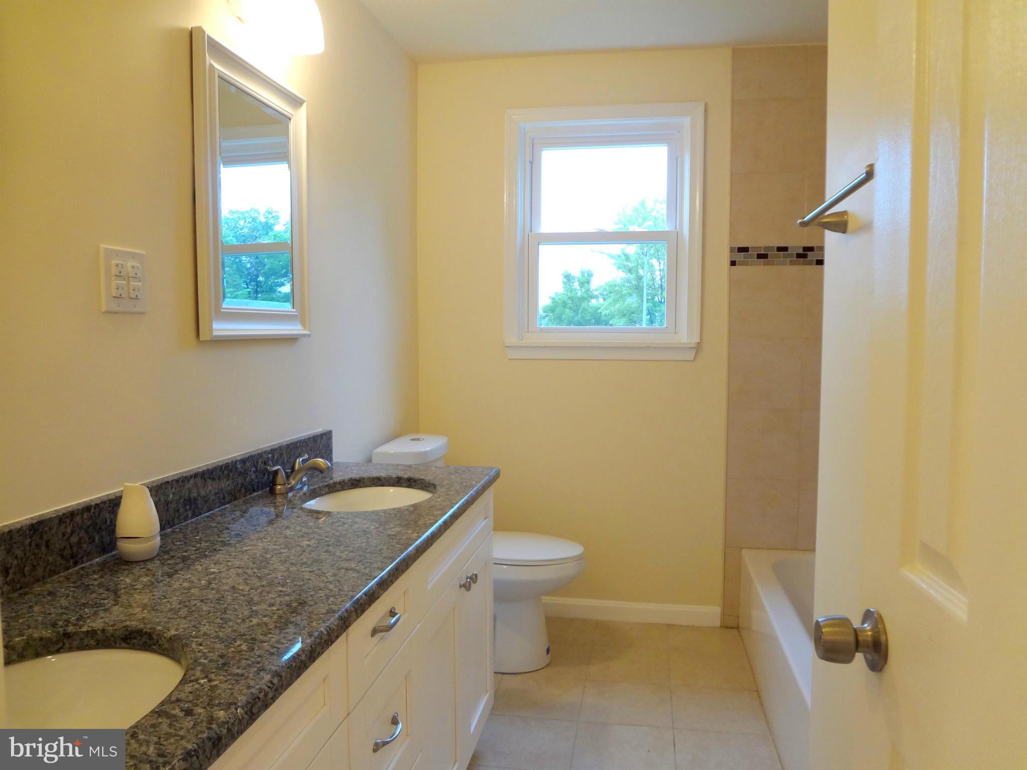 1619 Middleborough Road Baltimore, MD 21221 - Photo 6 of 30 Bath_1