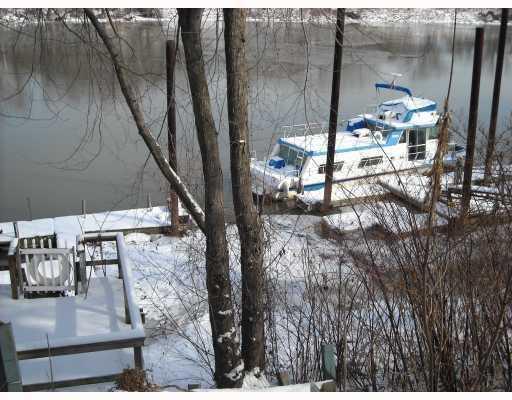 103 Chestnut Street Coraopolis, PA 15108 - Photo 16 of 17 Waterfront/Dock/Pier. Winter on The OHIO