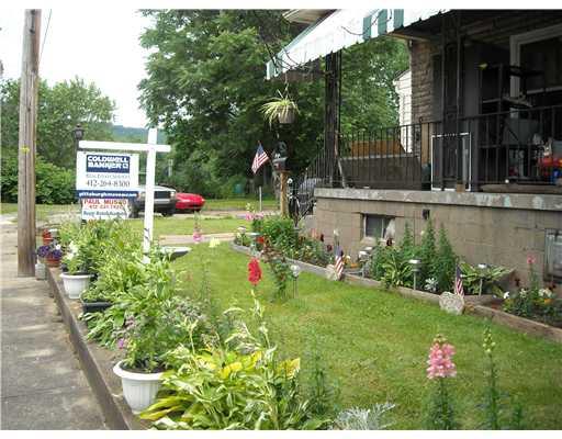 103 Chestnut Street Coraopolis, PA 15108 - Photo 3 of 17 Exterior Front.