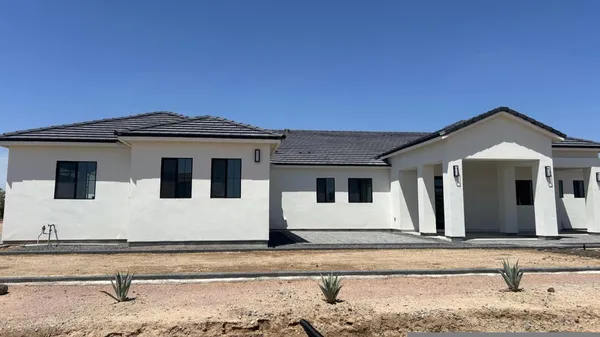 $3,800 | 28804 North Edwards Road, San Tan Valley, AZ 85143