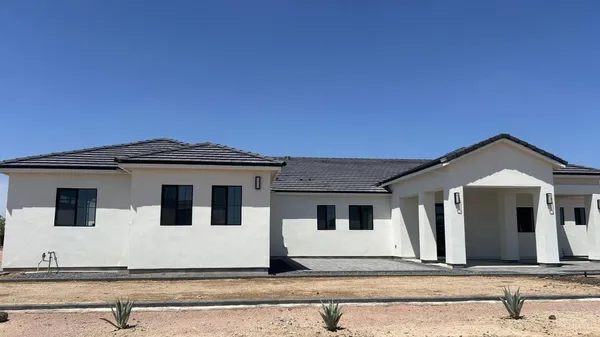 $3,800 | 28804 North Edwards Road, San Tan Valley, AZ 85143