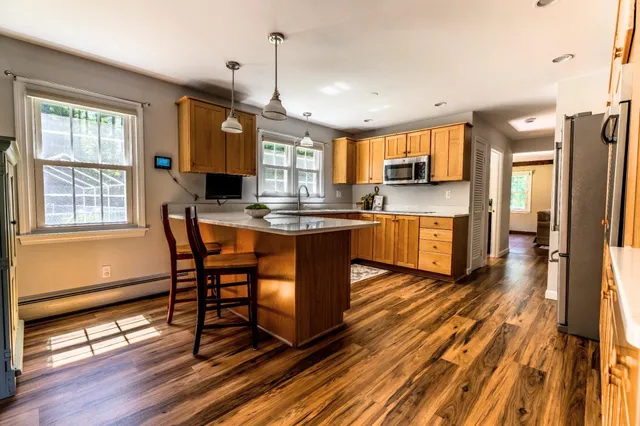 $569,000 | 26 Sanborn Road, Concord, NH 03301