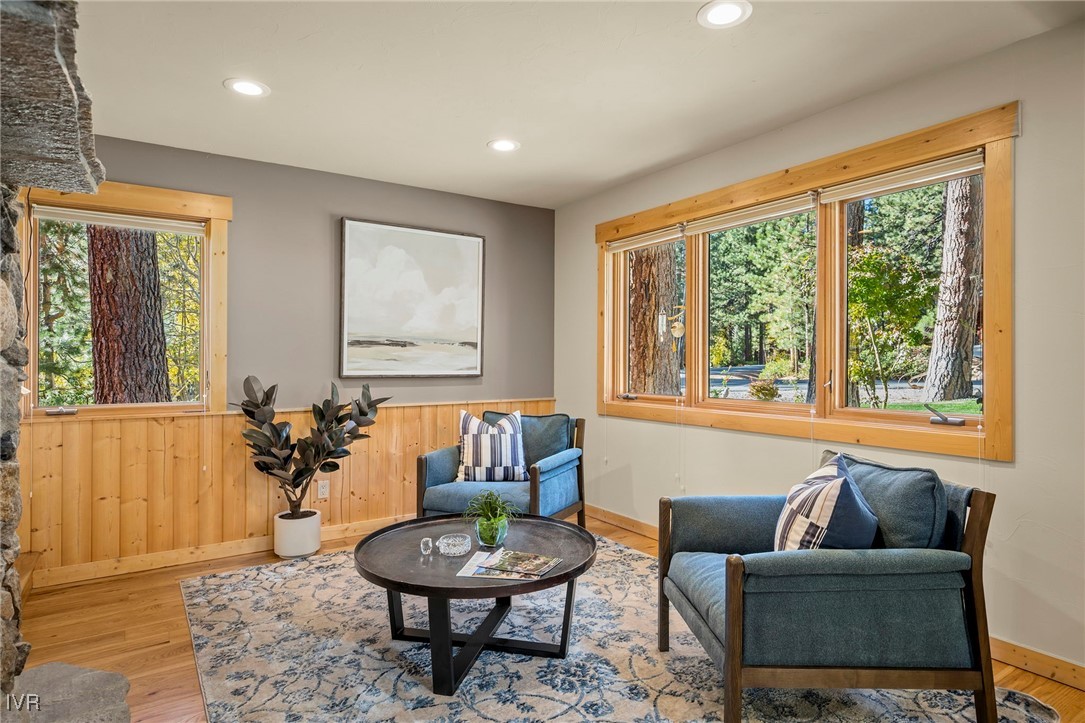 1089 Oxen Road Incline Village, NV 89451 - Photo 7 of 33 a living room with furniture and a window