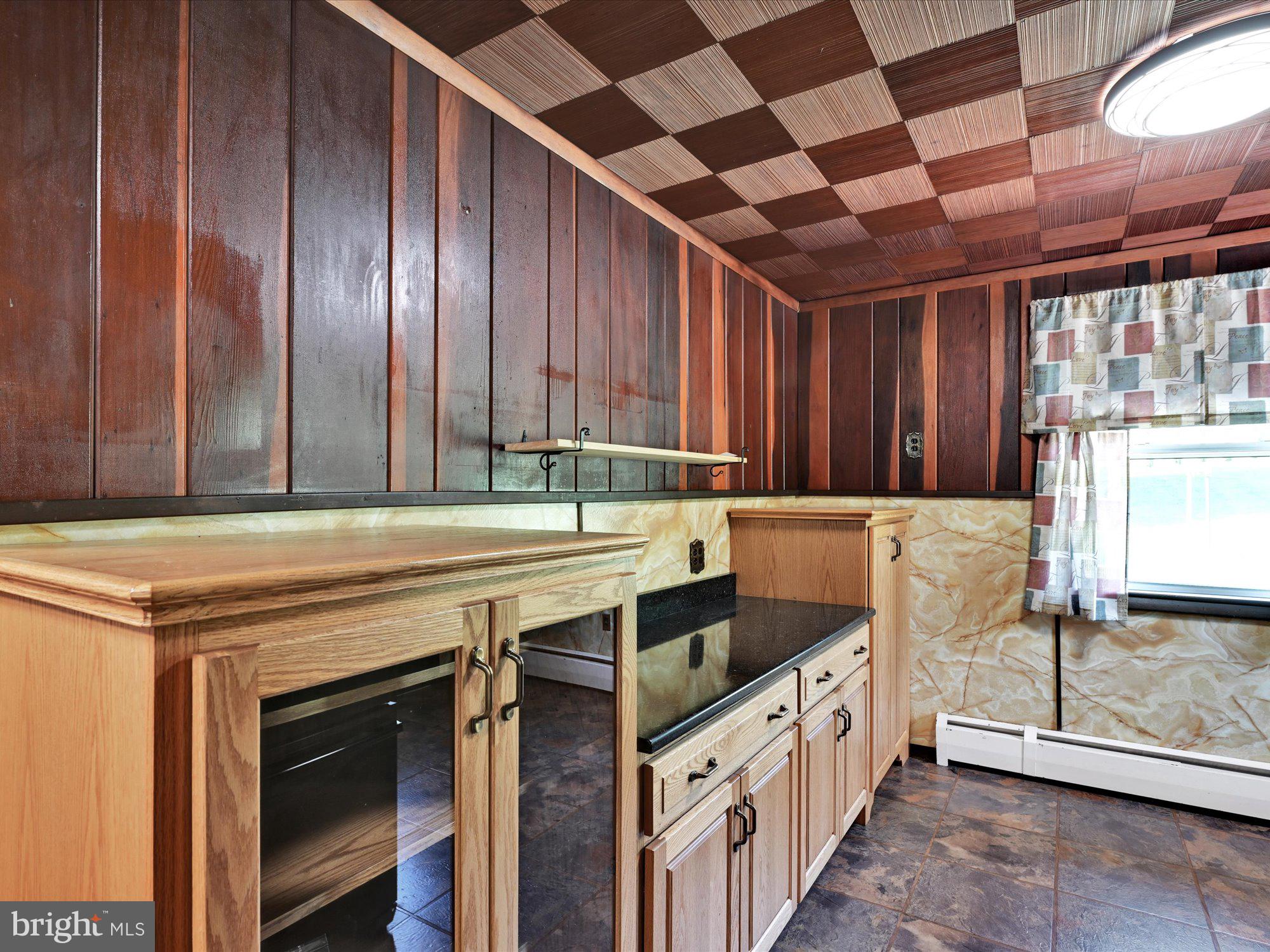 3060 Pricetown Road Temple, PA 19560 - Photo 11 of 31 Custom built-ins
