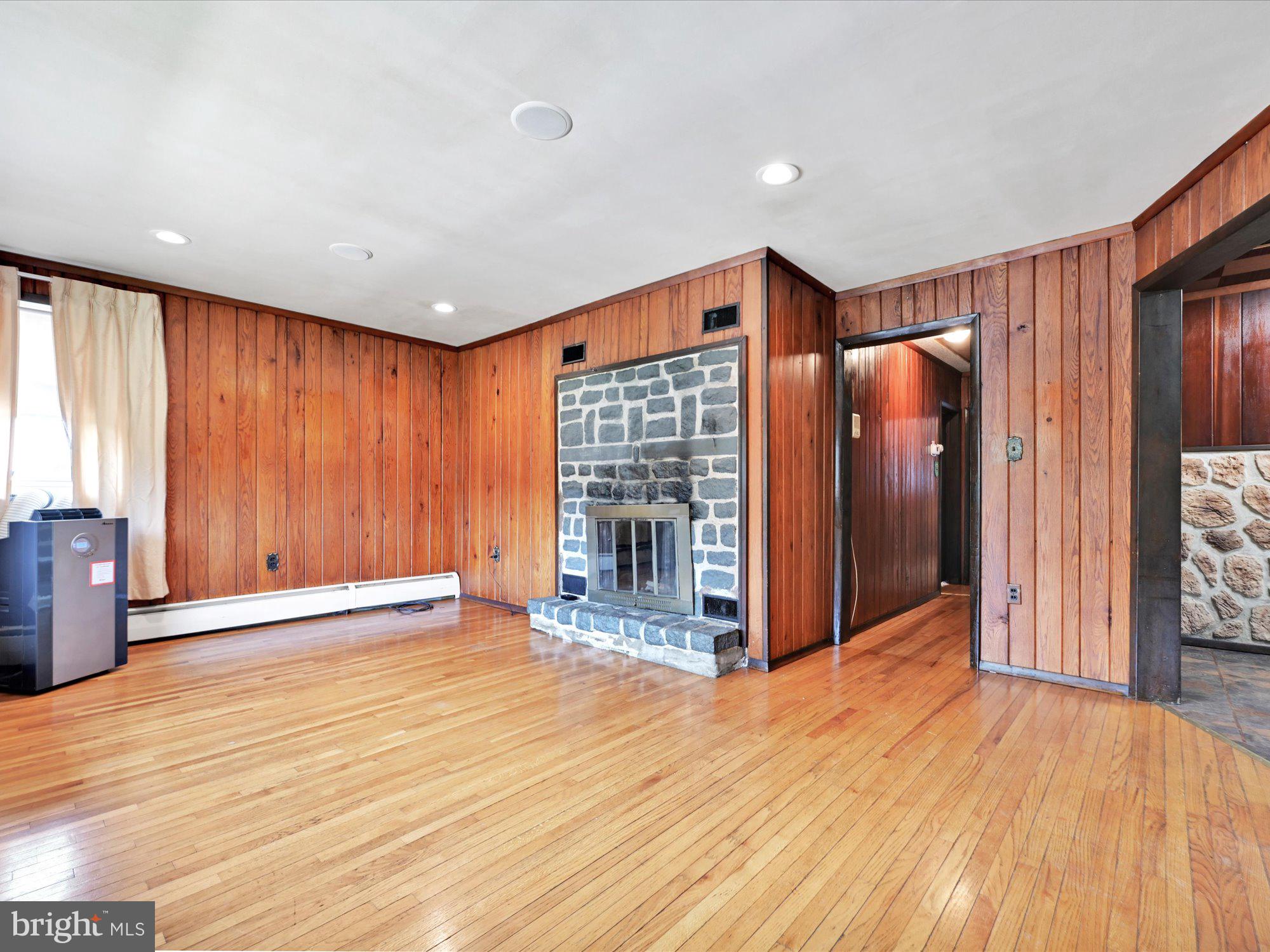 3060 Pricetown Road Temple, PA 19560 - Photo 5 of 31 Gallery Image 5