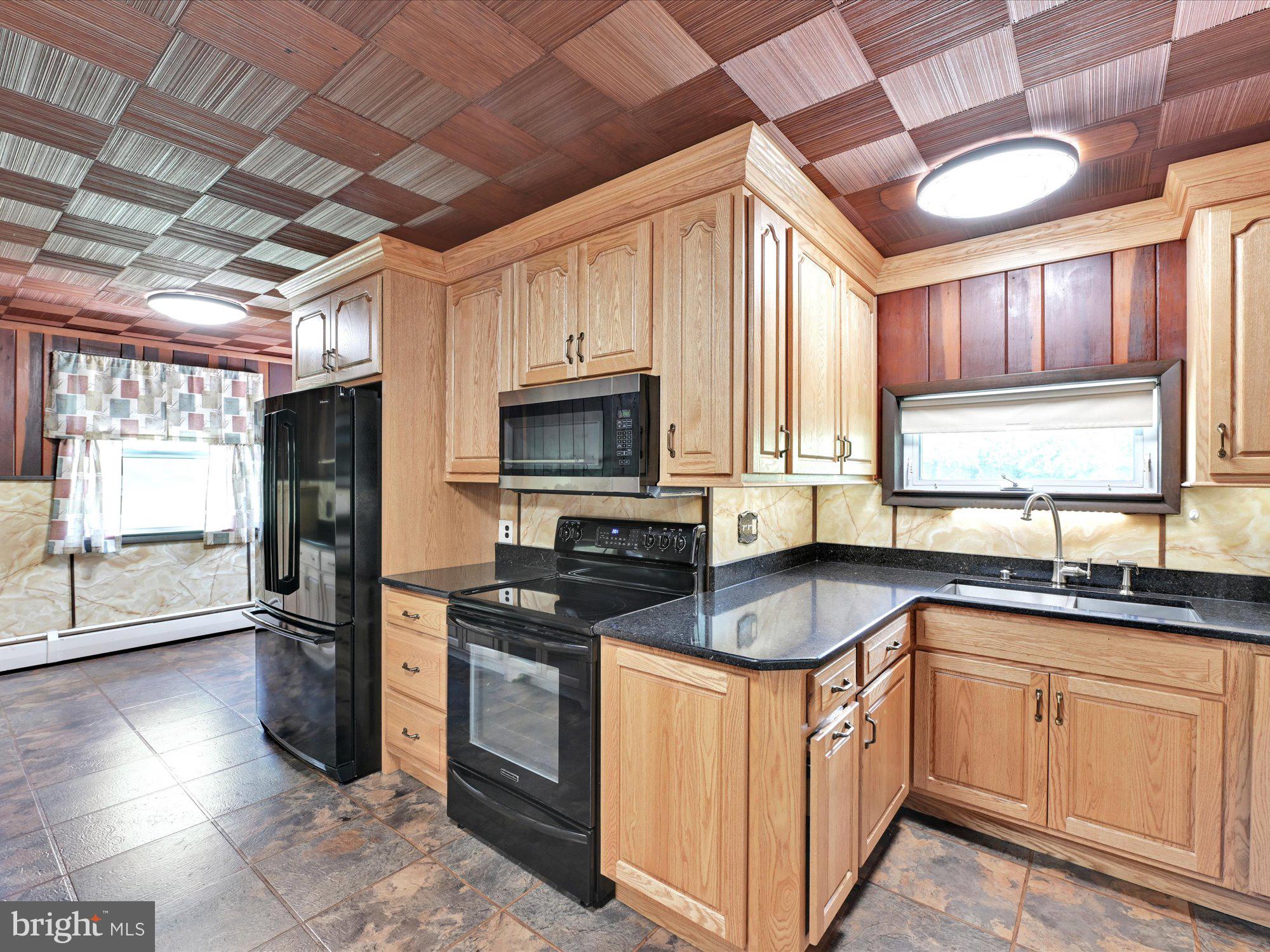 3060 Pricetown Road Temple, PA 19560 - Photo 9 of 31 New cabinets & granite counter tops