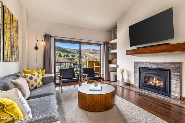 $1,600,000 | 137 Benchmark Road, Unit 518, Avon, CO 81620