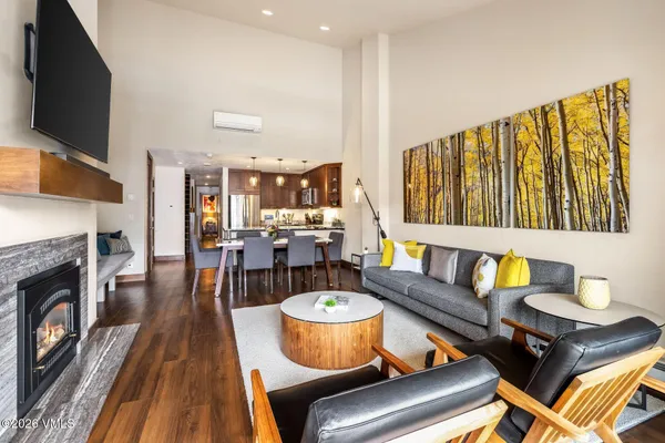 $1,600,000 | 137 Benchmark Road, Unit 518, Avon, CO 81620