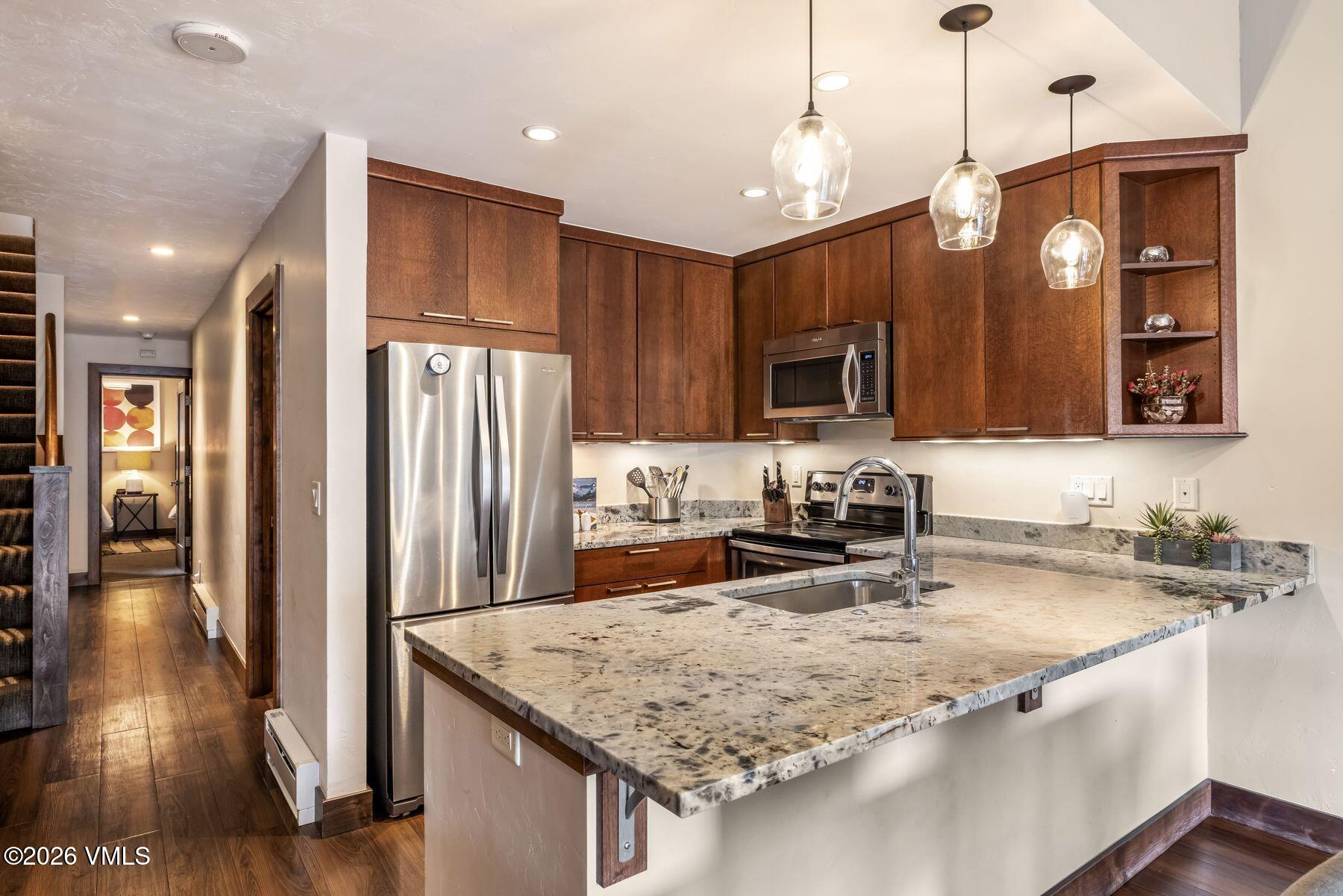 137 Benchmark Road, Unit 518 Avon, CO 81620 - Photo 15 of 34 photo_online_015