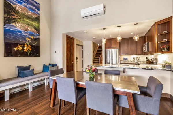 $1,600,000 | 137 Benchmark Road, Unit 518, Avon, CO 81620