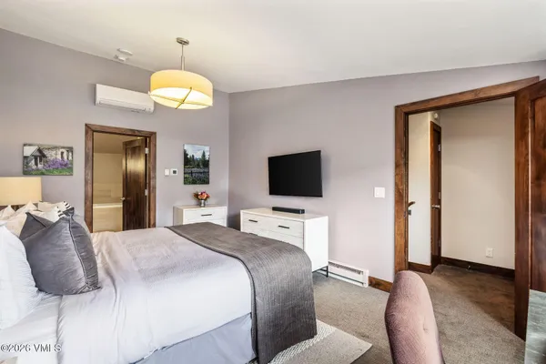 $1,600,000 | 137 Benchmark Road, Unit 518, Avon, CO 81620