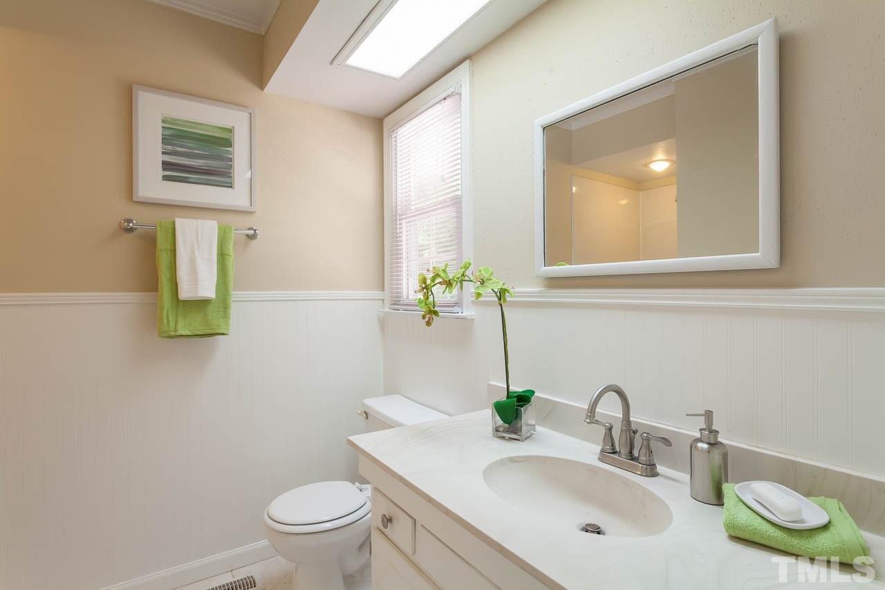 5808 Caledonia Street Raleigh, NC 27609 - Photo 20 of 25 Gallery Image 20