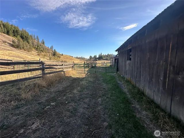 $588,000 | 640 Highland Loop Road, Kettle Falls, WA 99141