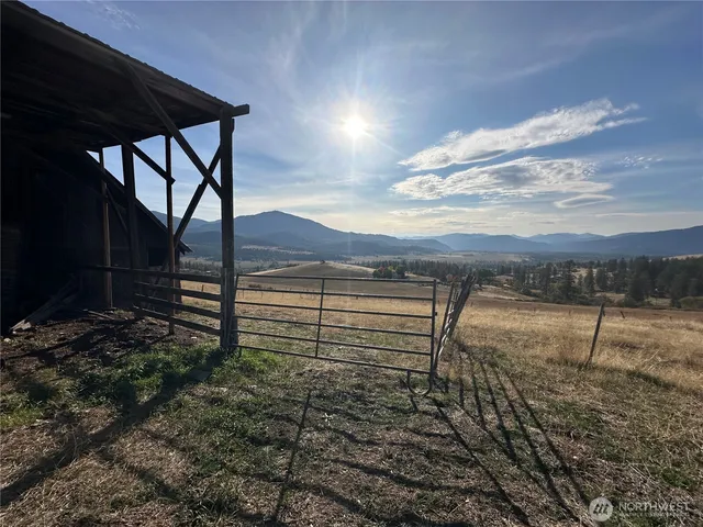 $588,000 | 640 Highland Loop Road, Kettle Falls, WA 99141