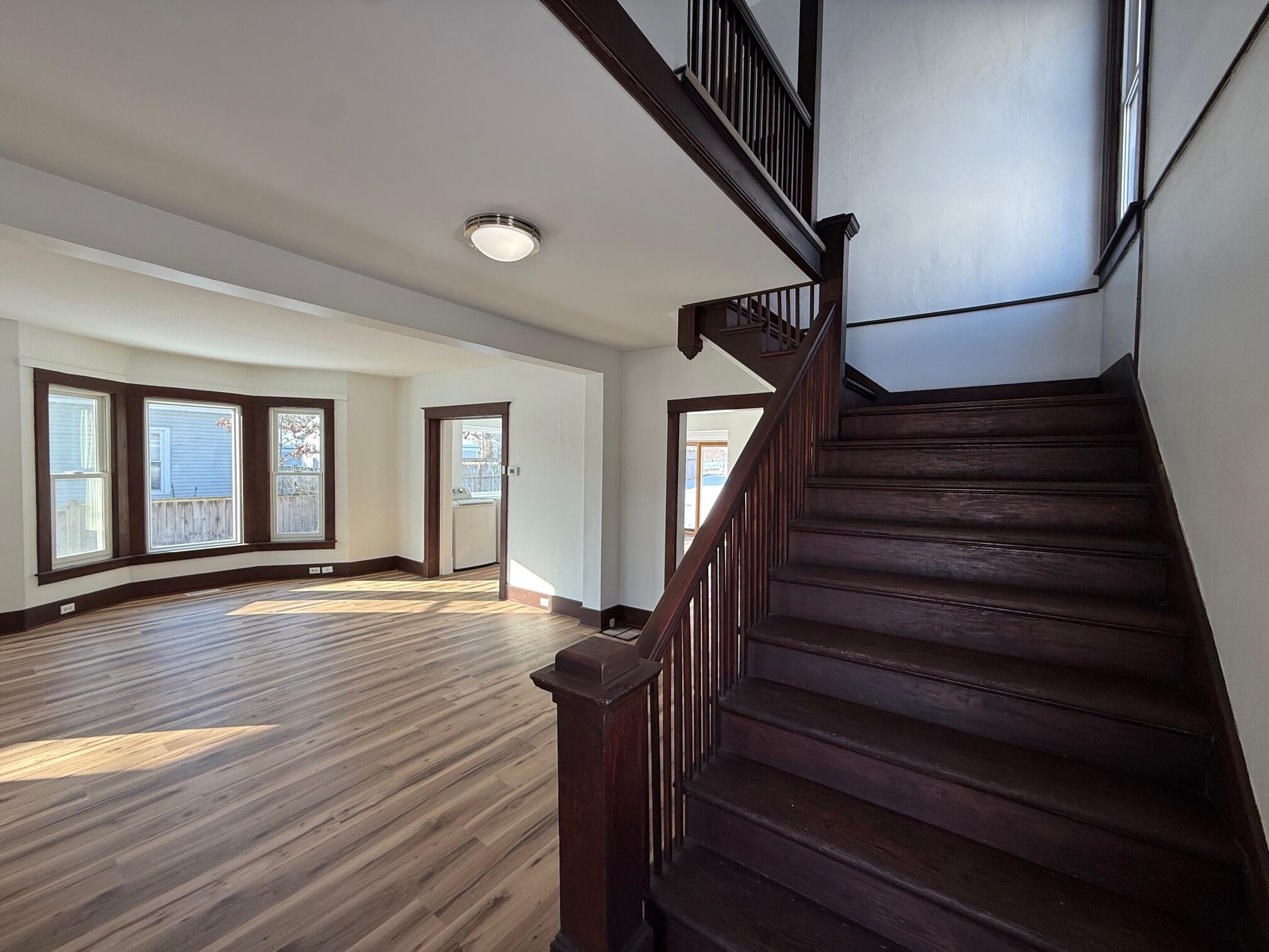 421 Lewis Street Belding, MI 48809 - Photo 2 of 30 IMG_6843