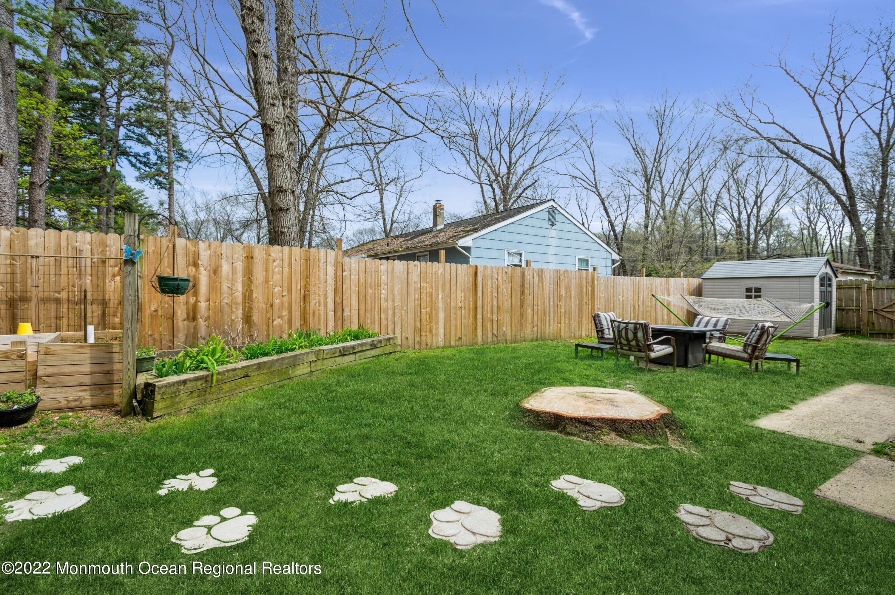 422 East Millstream Road Cream Ridge, NJ 08514 - Photo 20 of 21 20_422EMillstreamRoad_26_BackYard_HiRes