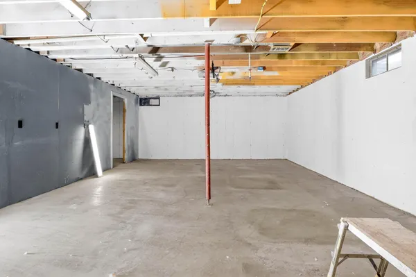 $379,900 | 7946 Wright Road, Niles, MI 49120