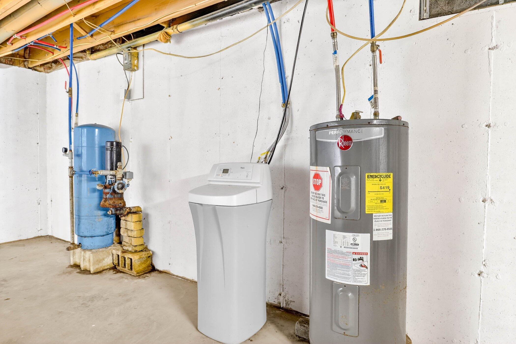 7946 Wright Road Niles, MI 49120 - Photo 33 of 47 7946-Wright-Rd-WindowStill-5