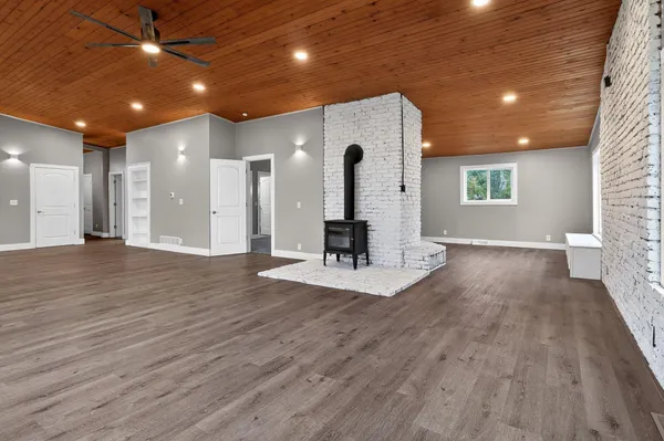 $379,900 | 7946 Wright Road, Niles, MI 49120