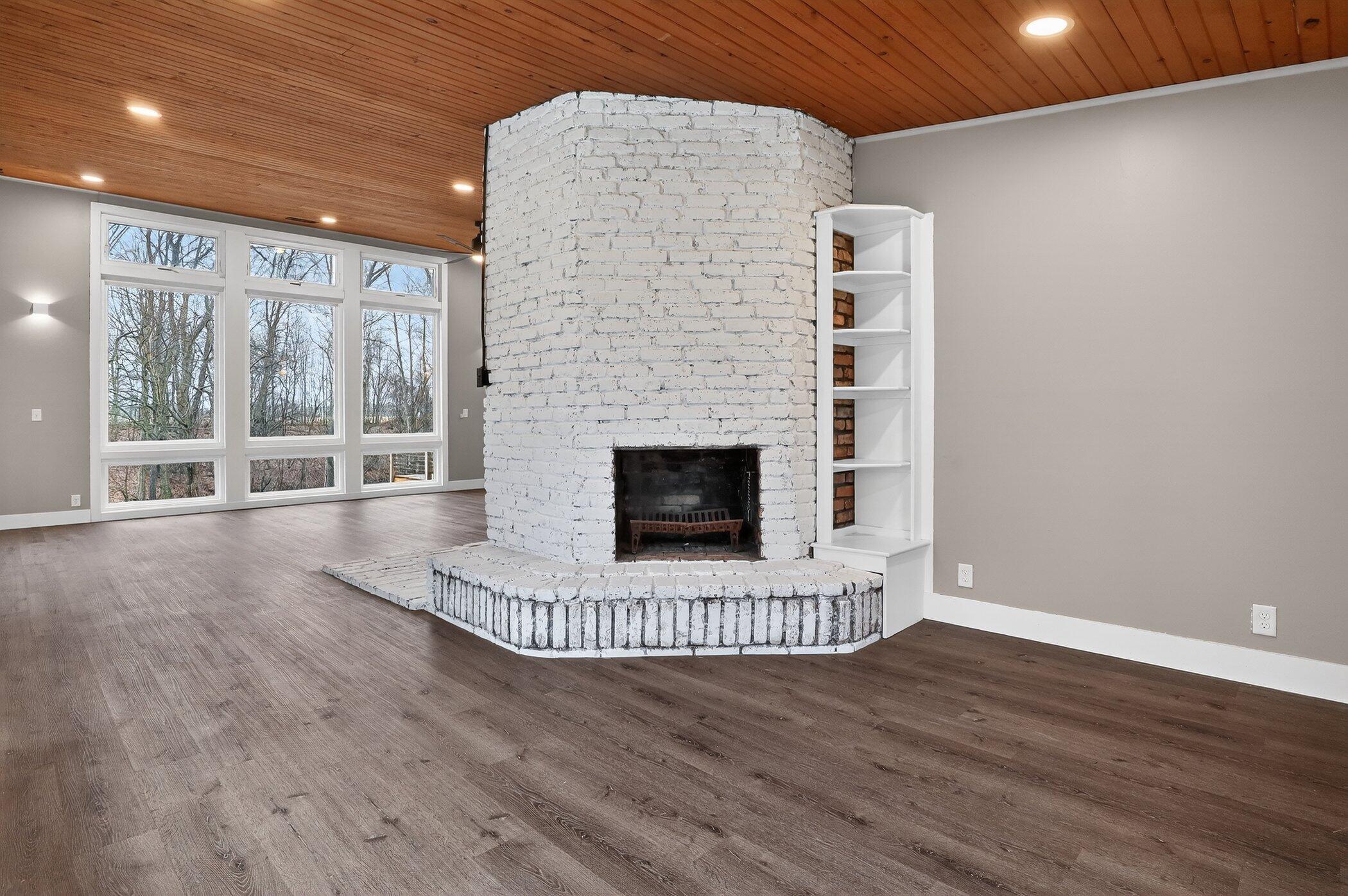 7946 Wright Road Niles, MI 49120 - Photo 10 of 47 7946 Wright Rd Niles-Windowstill 12