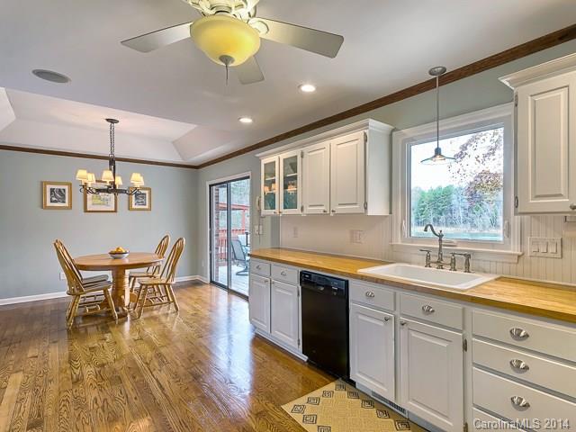 8212 Tuckalake Road Charlotte, NC 28215 - Photo 6 of 20 Gallery Image 6