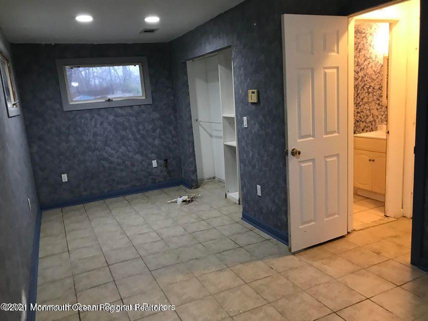 39 Lighthouse Drive Waretown, NJ 08758 - Photo 6 of 9 3