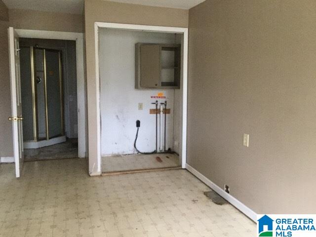 413 Thomas Street Warrior, AL 35180 - Photo 2 of 15