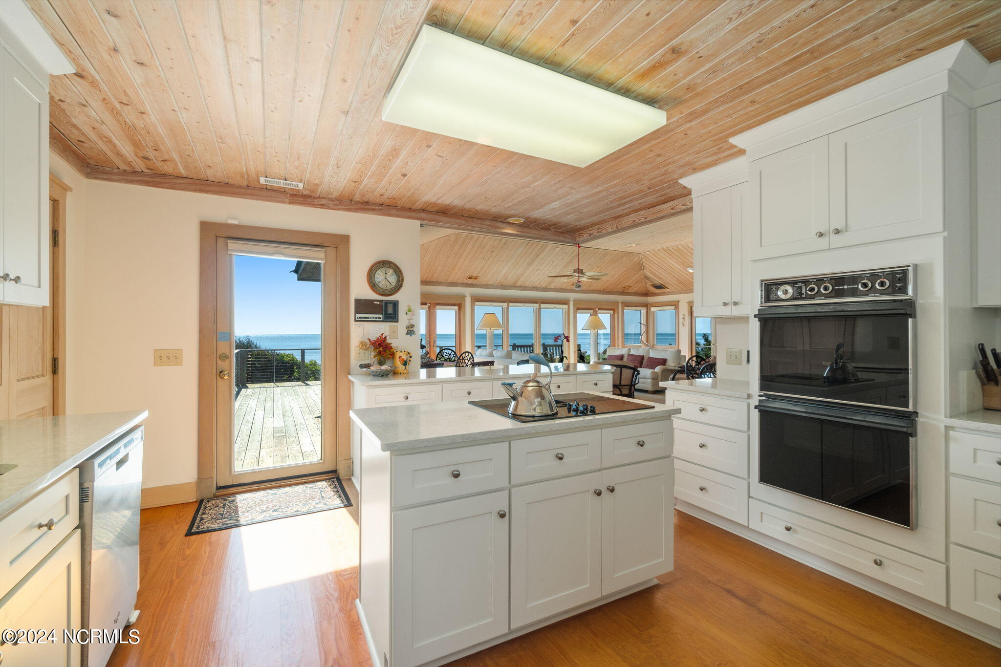 209 Salter Path Road Pine Knoll Shores, NC 28512 - Photo 20 of 73 Kitchen w/ island and peninsula seating