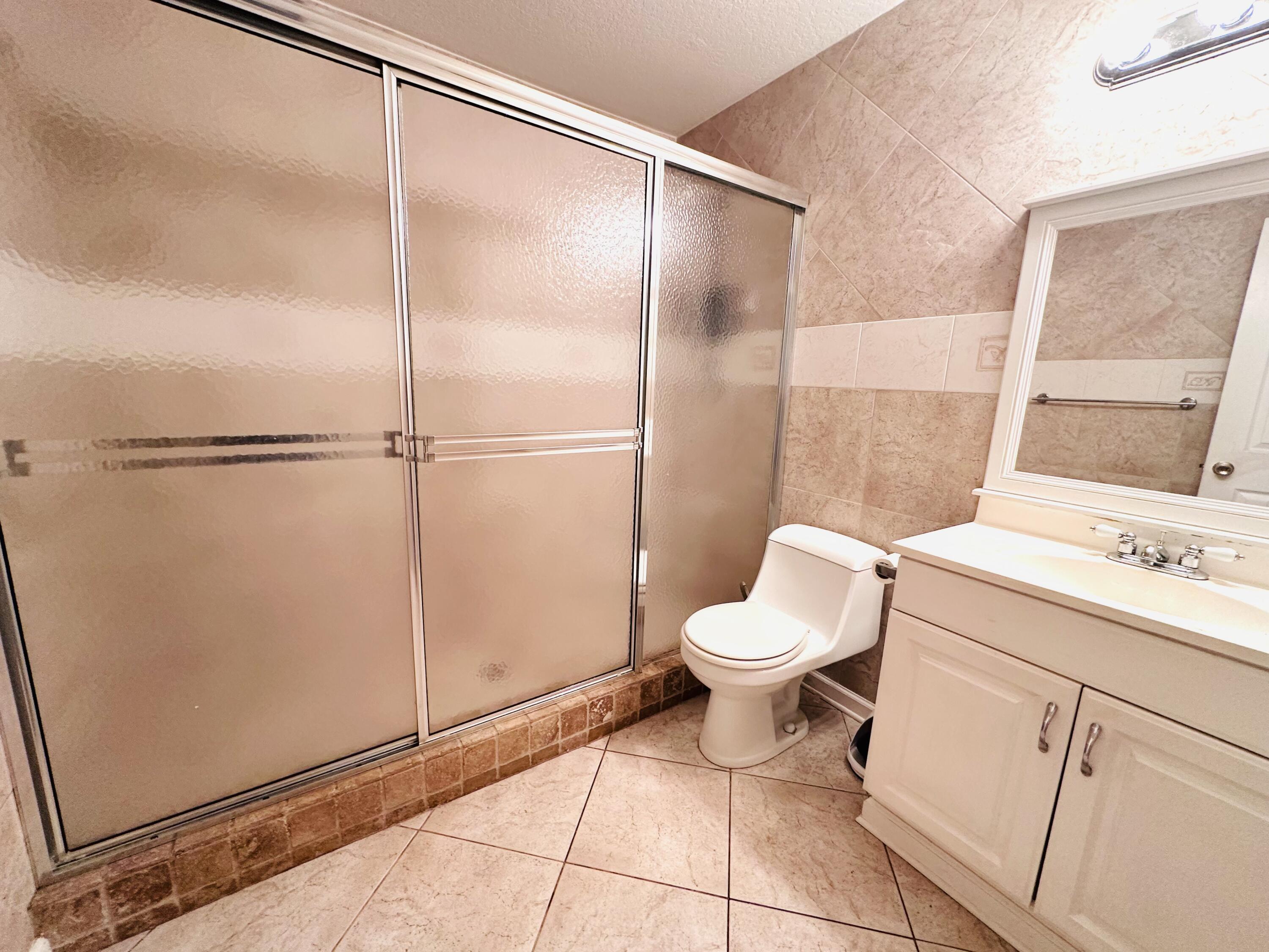 4540 Mathis Street Lake Worth, FL 33461 - Photo 24 of 40 IMG_8879