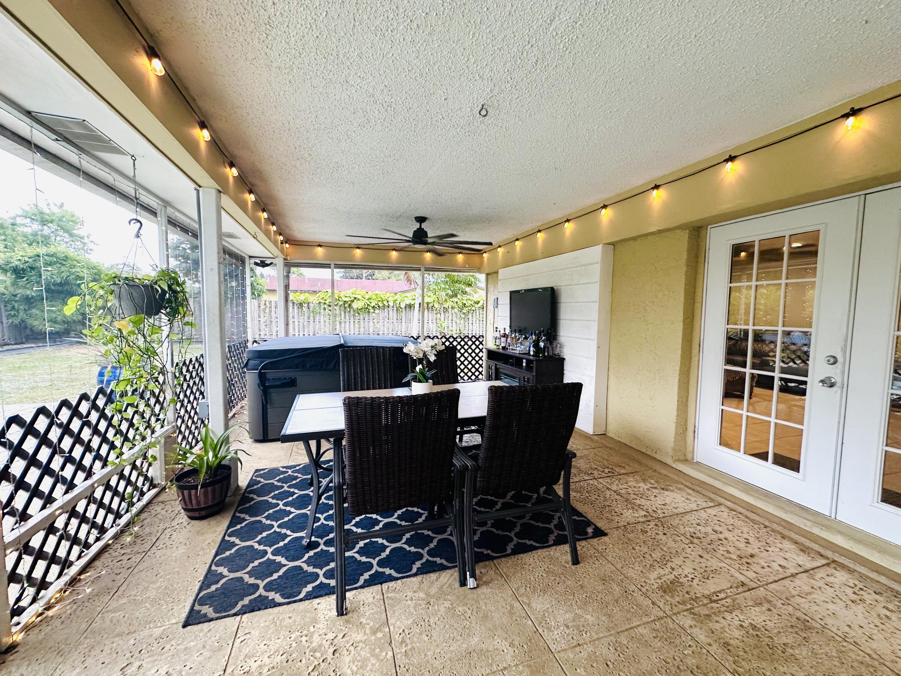 4540 Mathis Street Lake Worth, FL 33461 - Photo 27 of 40 IMG_8848