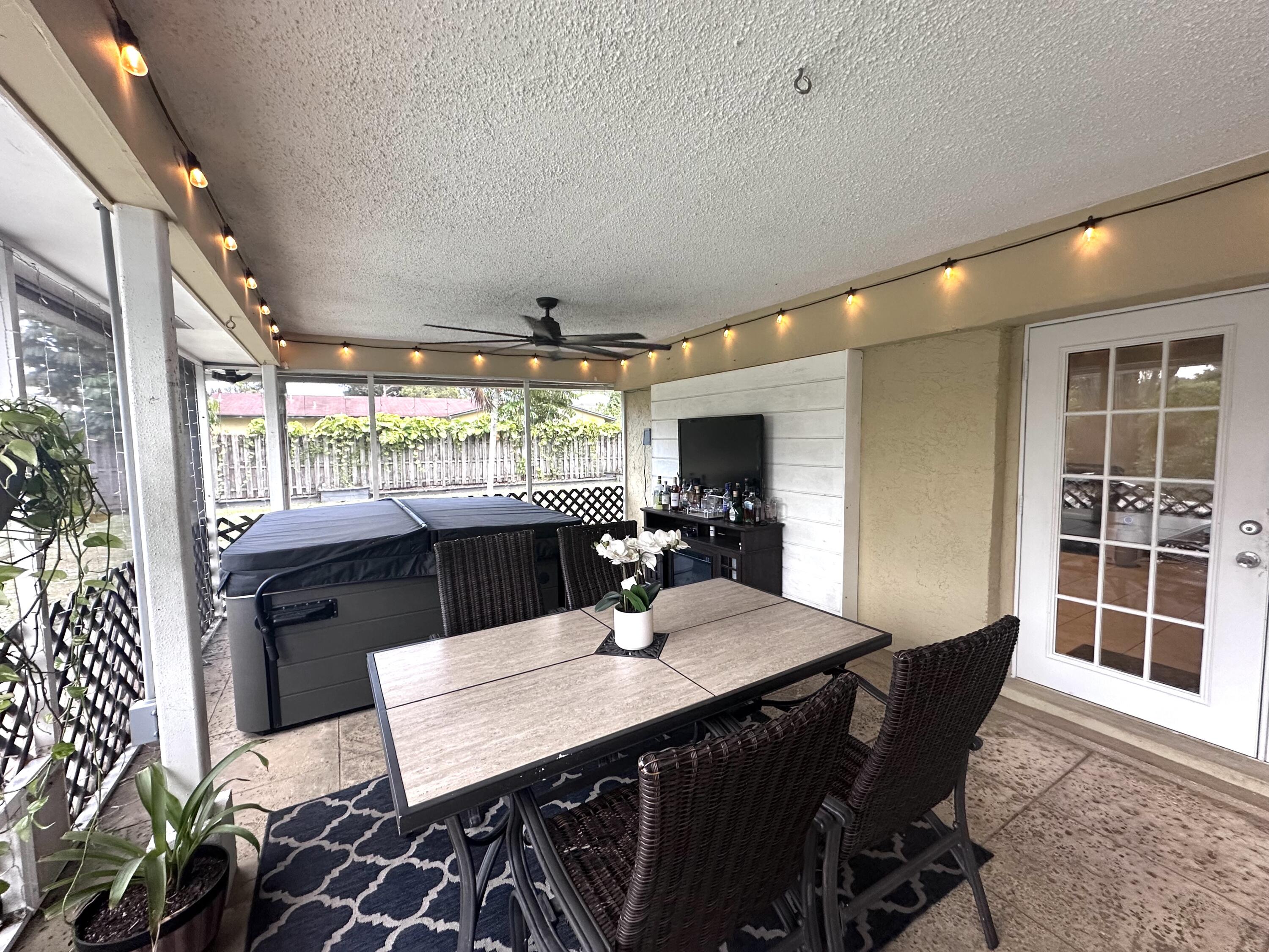 4540 Mathis Street Lake Worth, FL 33461 - Photo 28 of 40 IMG_8835