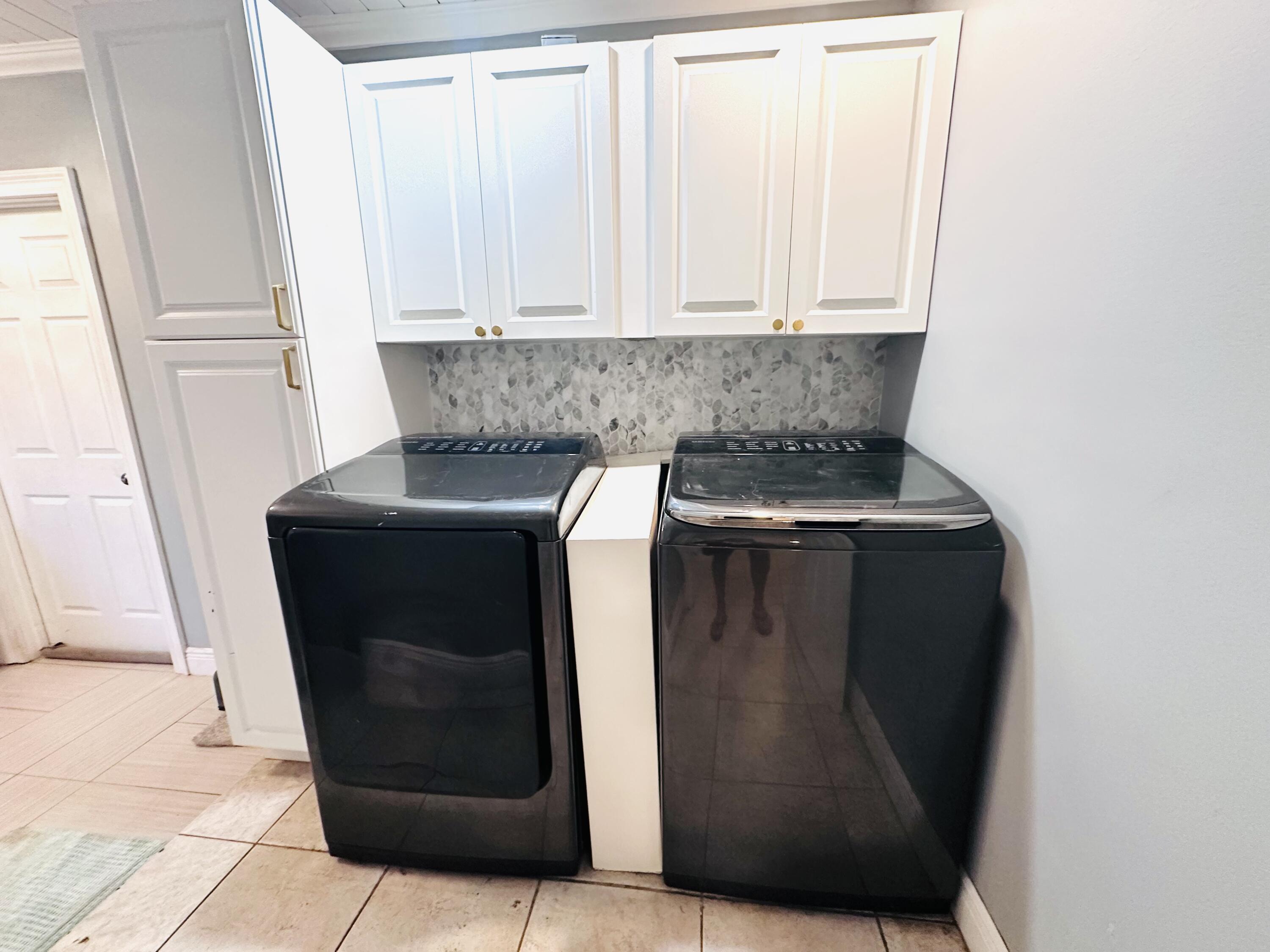 4540 Mathis Street Lake Worth, FL 33461 - Photo 30 of 40 IMG_8882