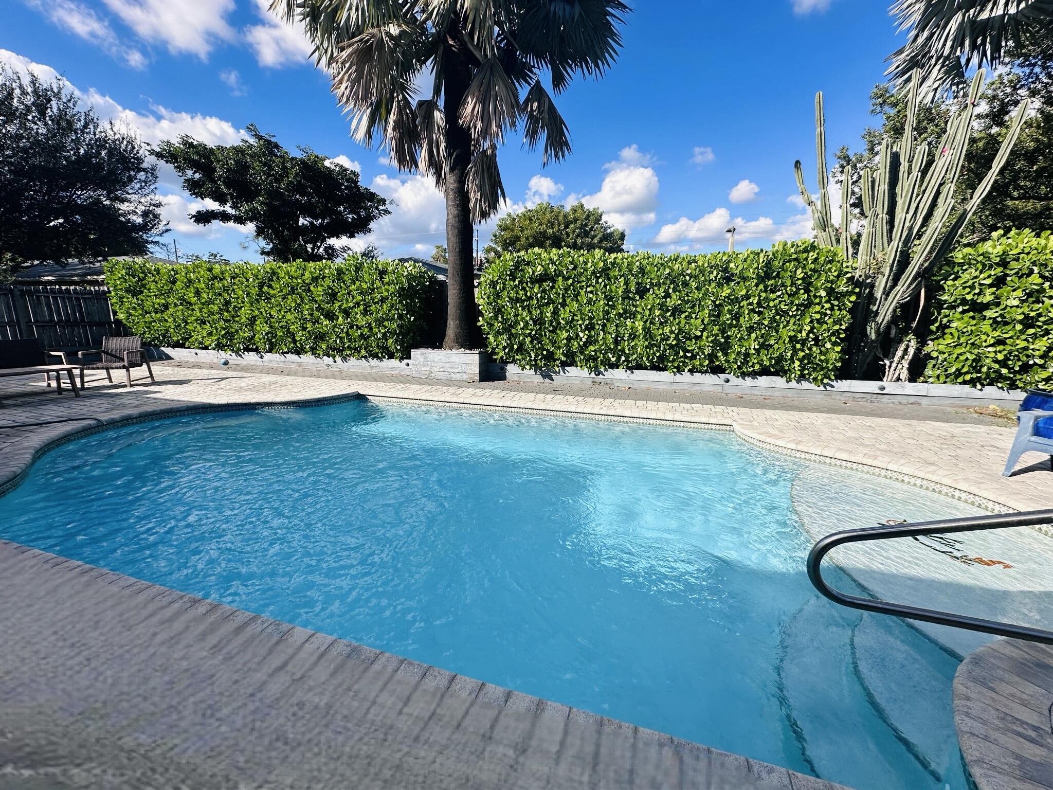 4540 Mathis Street Lake Worth, FL 33461 - Photo 3 of 40 IMG_8801