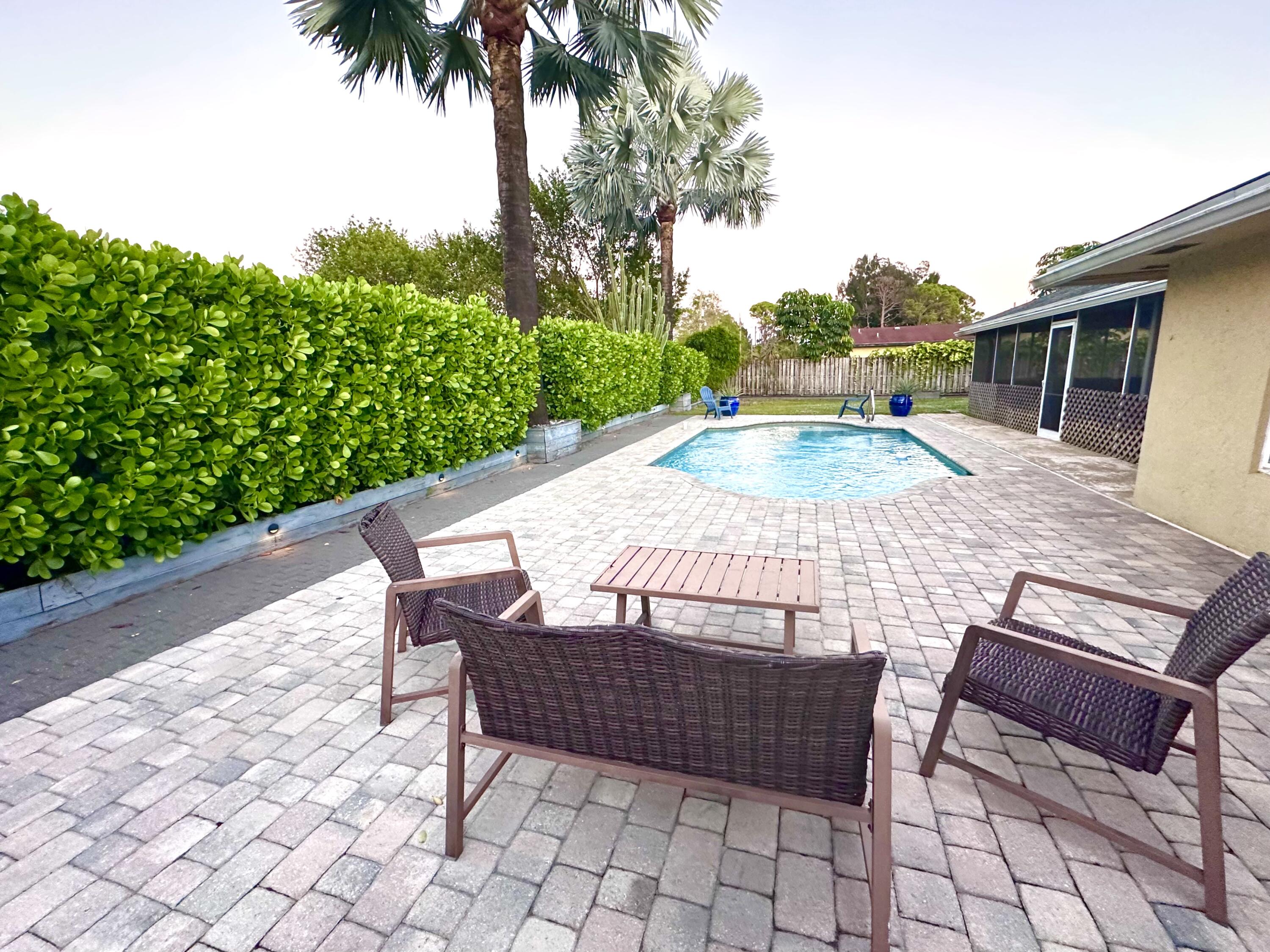 4540 Mathis Street Lake Worth, FL 33461 - Photo 32 of 40 IMG_9266