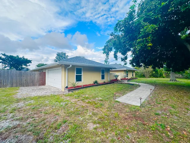 $4,500 | 4540 Mathis Street, Lake Worth, FL 33461