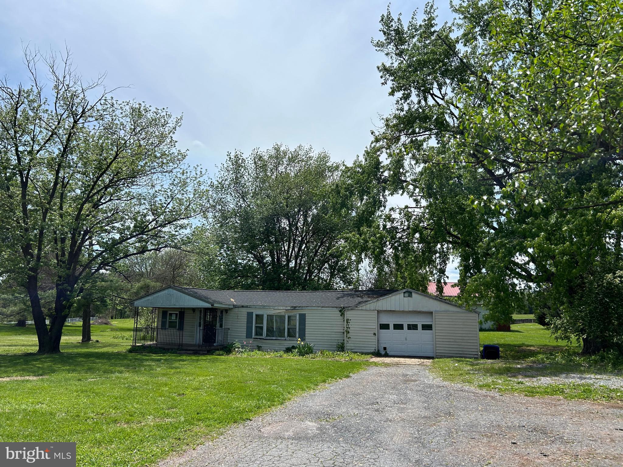 12632 Creagerstown Road Thurmont, MD 21788 - Photo 17 of 18 front view