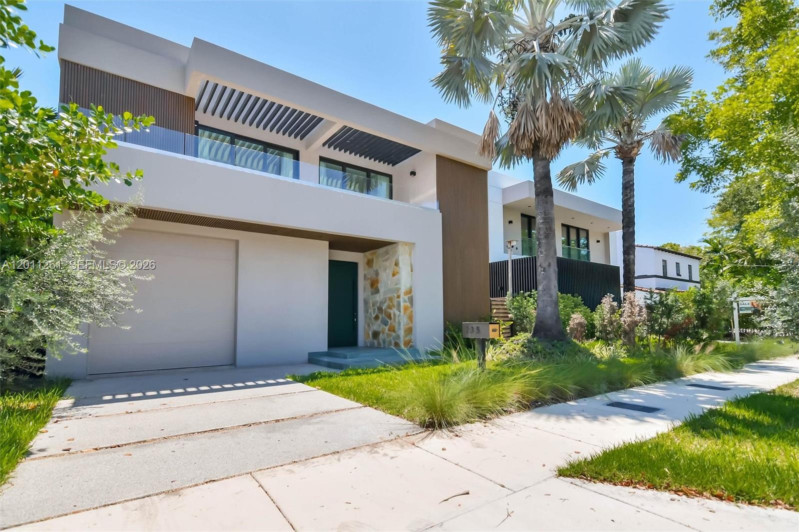 135 Southwest 29th Road Miami, FL 33129 - Photo 2 of 74