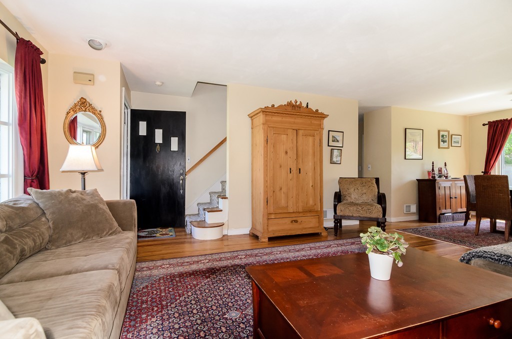 10 Retrop Road Natick, MA 01760 - Photo 3 of 24 Gallery Image 3