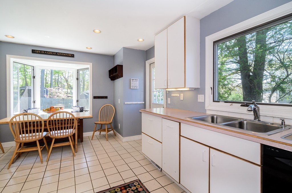 10 Retrop Road Natick, MA 01760 - Photo 8 of 24 Gallery Image 8