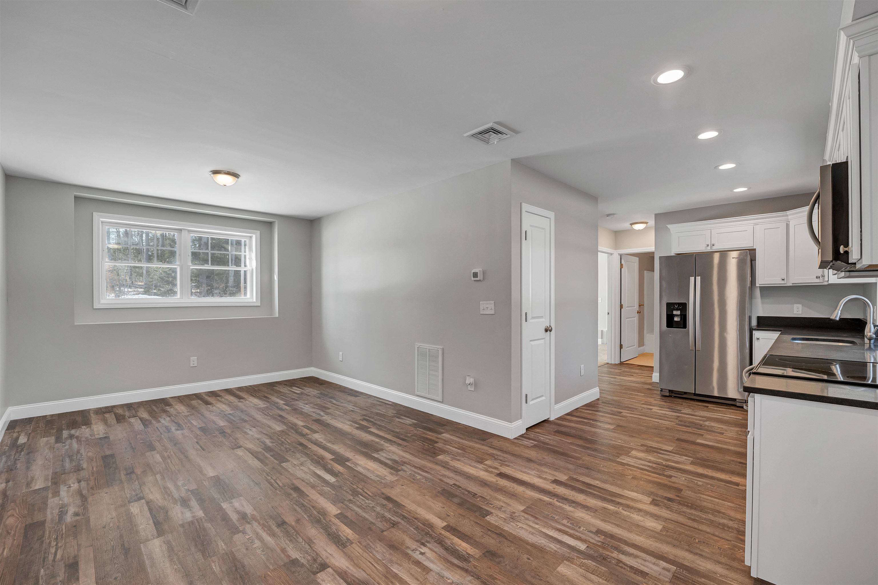 259 Stage Road, Unit 2 Nottingham, NH 03290 - Photo 9 of 28