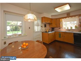 611 Wayfield Road Wynnewood, PA 19096 - Photo 5 of 12 Kitchen