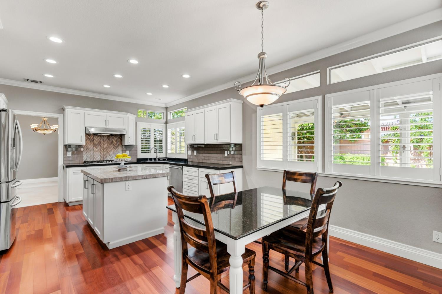 11925 Rising Sun Way Gold River, CA 95670 - Photo 12 of 71 Gallery Image 12