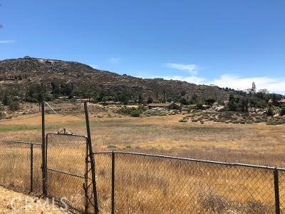 27475 Cornell Street Hemet, CA 92544 - Photo 12 of 19 a view of a lake