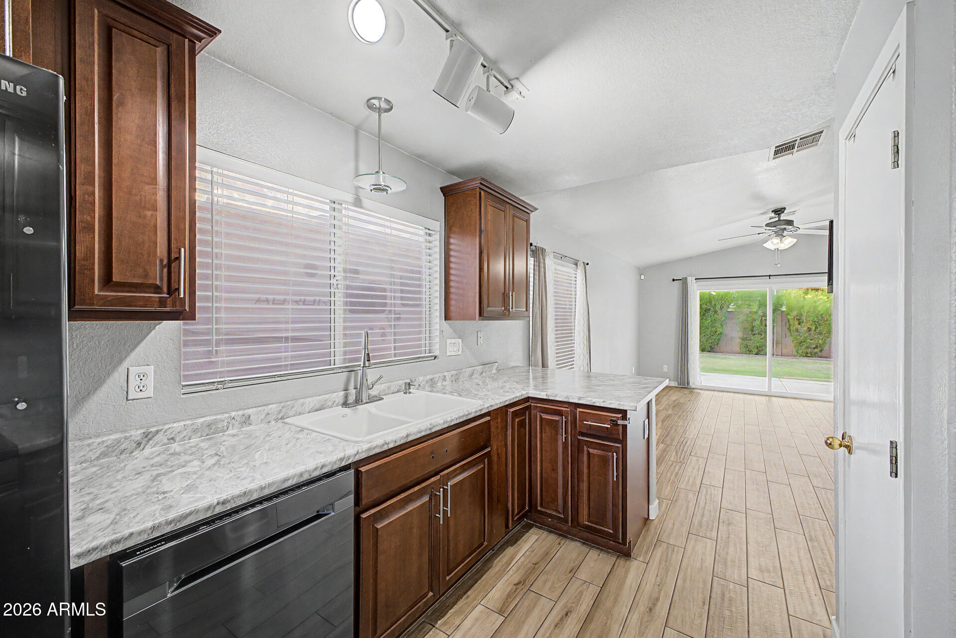 9050 West Monte Vista Road Phoenix, AZ 85037 - Photo 20 of 44